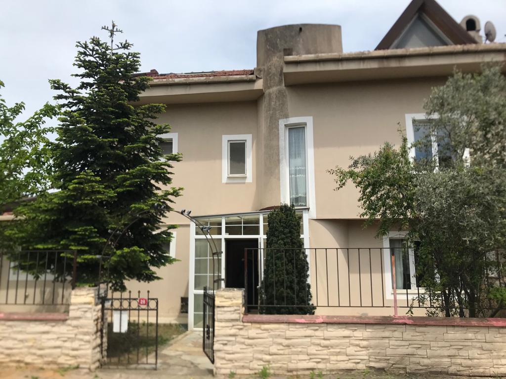 Sarıyer - Uskumruköy'de ikiz geniş villa